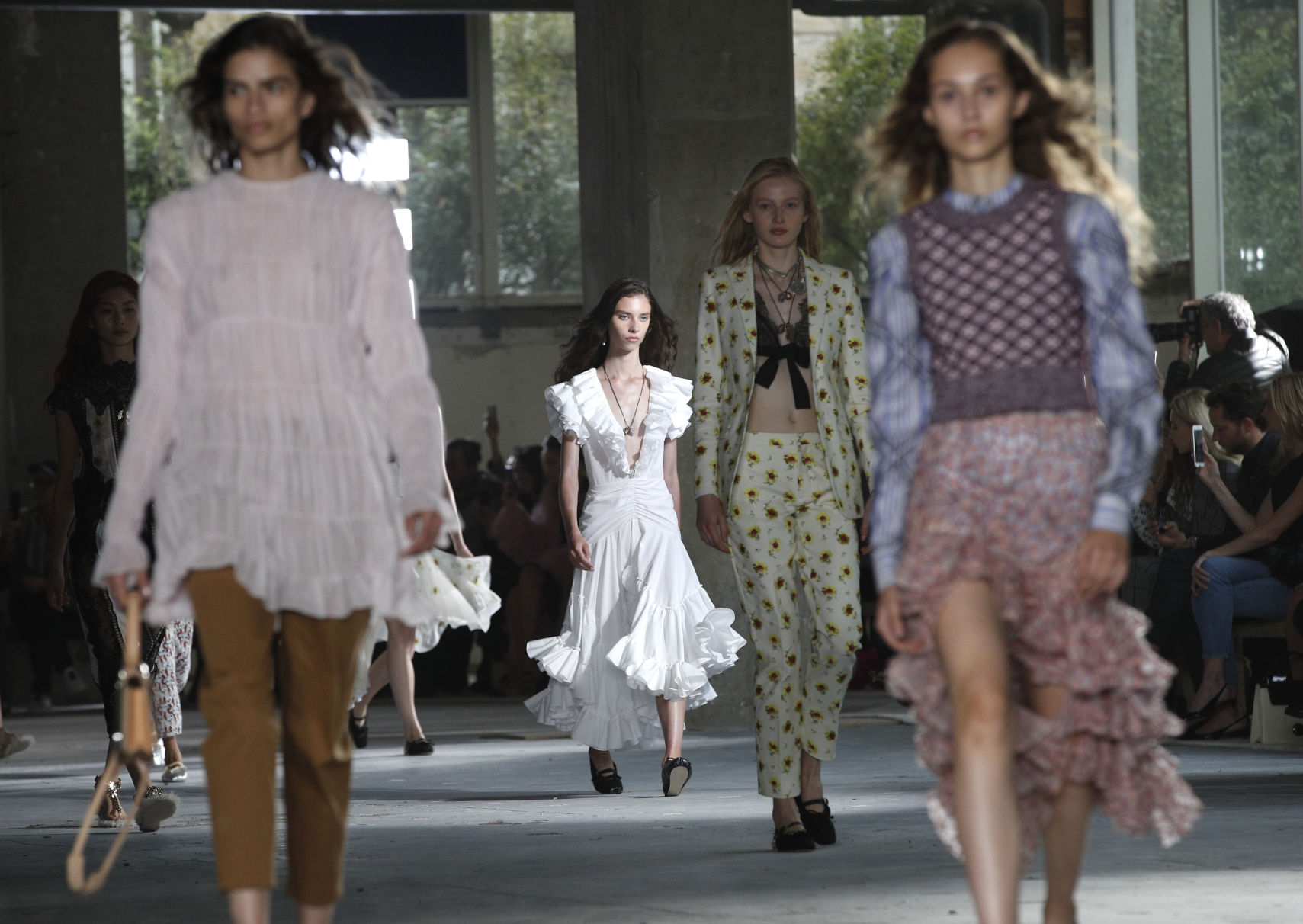 Paris Fashion Valli